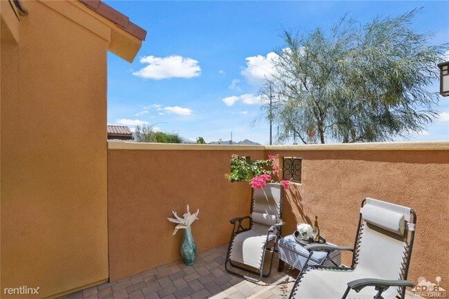 Building Photo - 3 br, 3 bath House - 52040 Graythorn Way