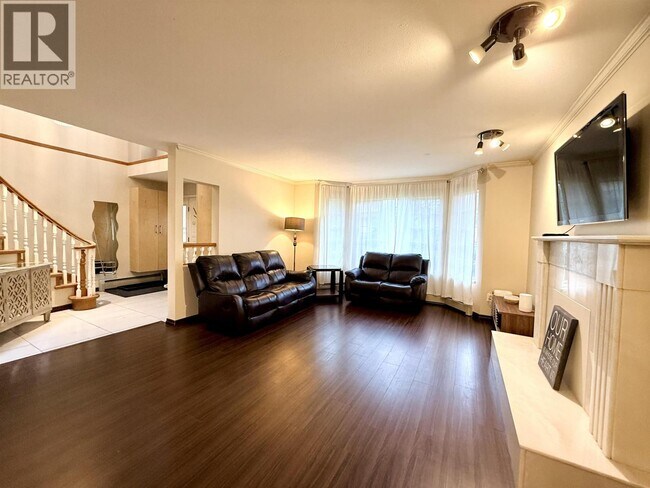 Photo du bâtiment - 754 W 69th Ave