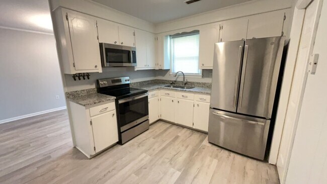 Foto del edificio - 3 Bedroom, 1.5 Bath Home in Ladson