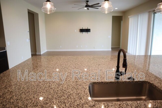 Building Photo - 2857 E Inca Ln