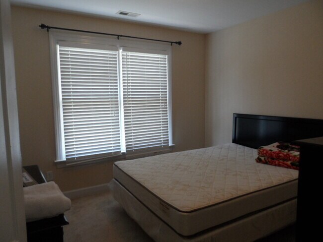 Foto del edificio - 2907 Alderman Ln