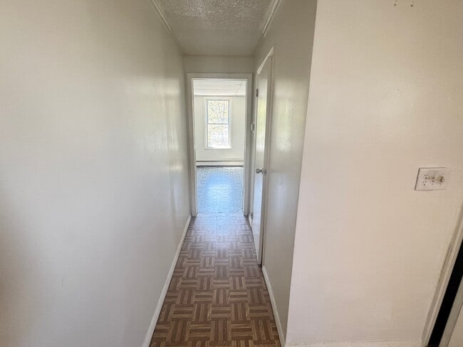 Building Photo - 257 Marshall St