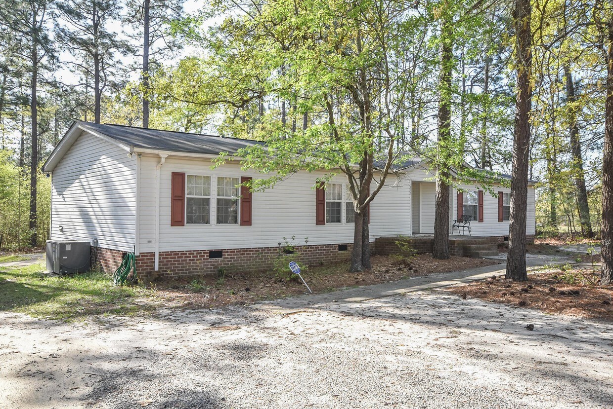 Primary Photo - 215 McKoy Town Rd
