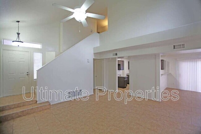 Foto del edificio - 15316 N 89th Ave