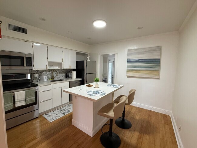 Foto del edificio - 1413 SW 23rd Ave