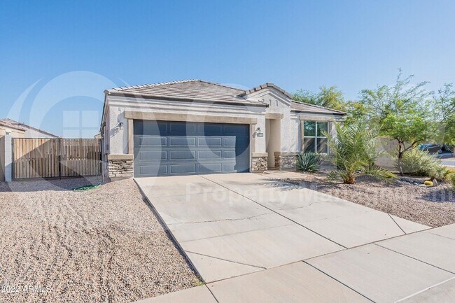 Foto del edificio - 38002 W Nina St