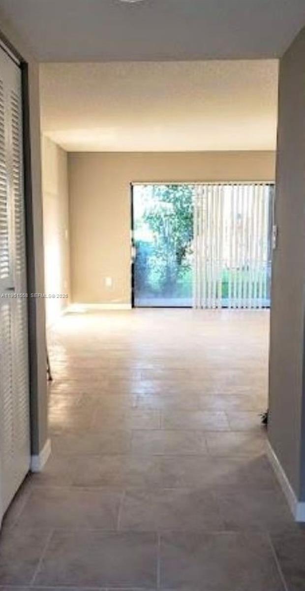 Foto del edificio - 5200 NW 31st Ave