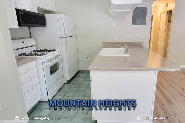 Foto del edificio - 450 E Creekside Cir