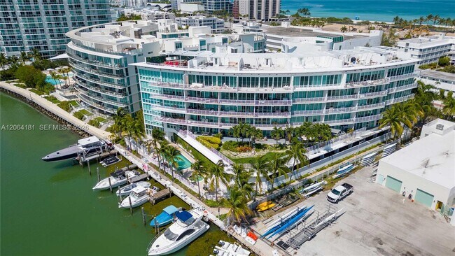 Foto del edificio - 6580 Indian Creek Dr