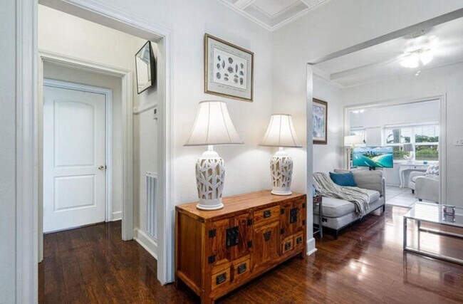 Photo - 5301 N Flagler Dr House