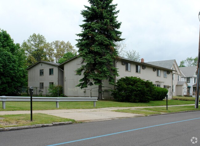 Foto del edificio - 492-496 Schiller Ave