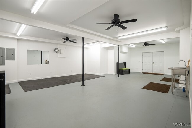 Building Photo - 11465 Pinewild Dr Building Photo - 11465 Pinewild Dr