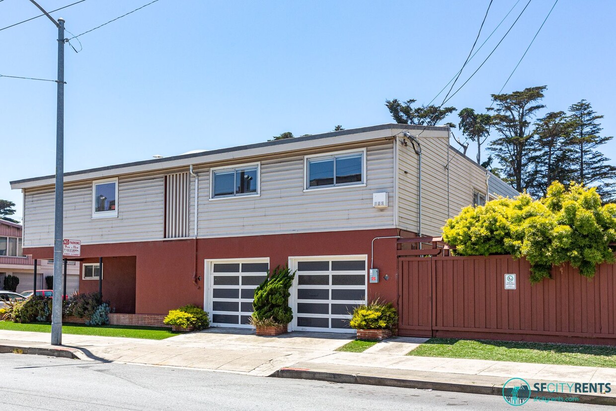 Primary Photo - Outer Richmond/Sea Cliff: Remodeled Single...