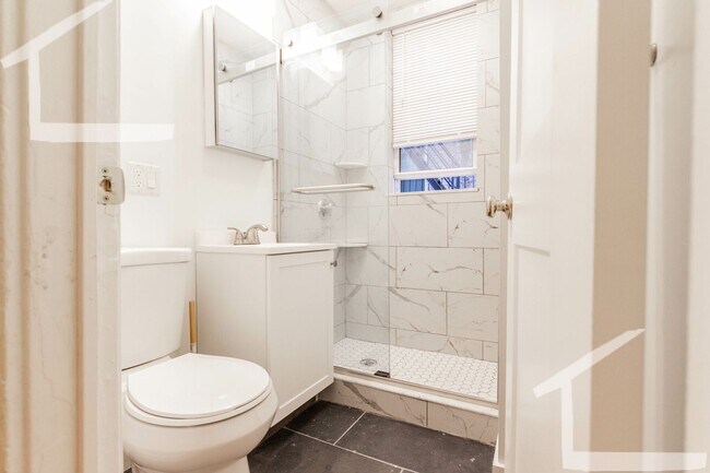 Building Photo - Recently Renovated Studio in Fenway, Heat,...
