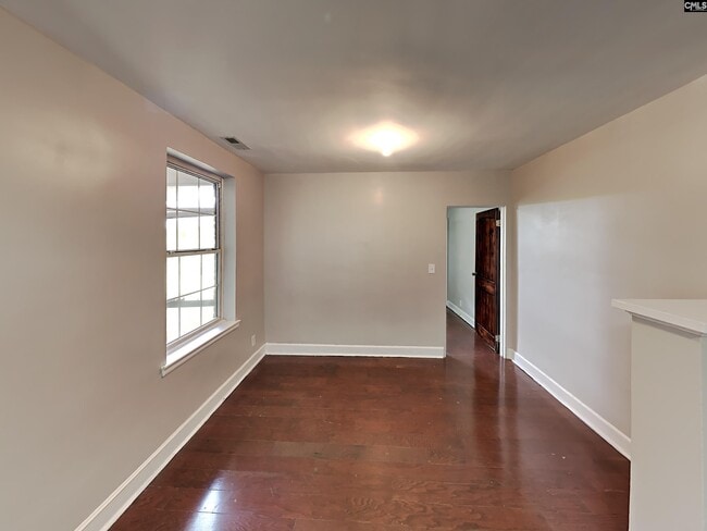 Building Photo - 1744 Westminster Dr