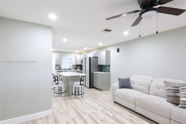 Building Photo - 5300 NW 15th Ct