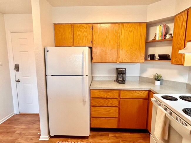 Foto del edificio - 621 W Prentice Ave