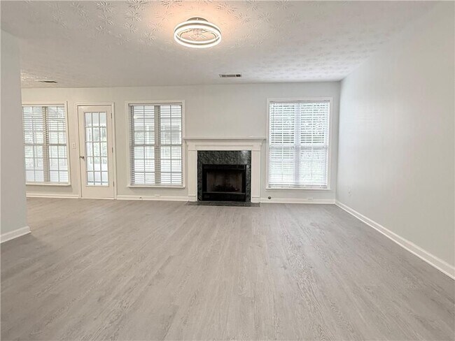 Foto del edificio - 3058 Arden Ridge Terrace