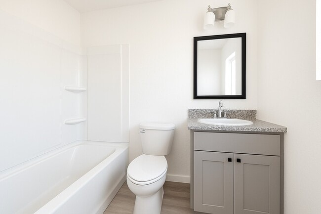 Building Photo - 1421 Kingston Dr