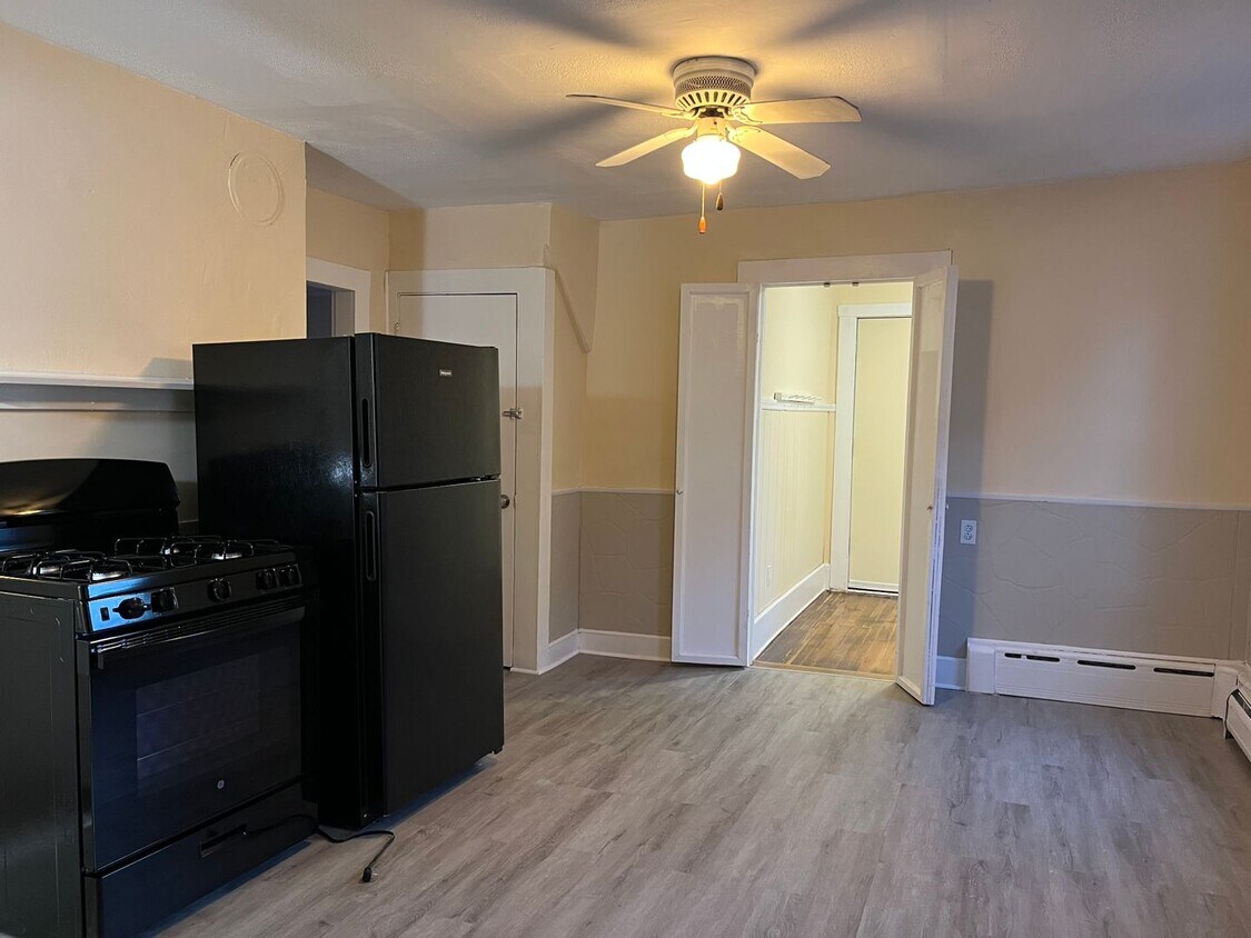 Foto principal - 54 Locust St