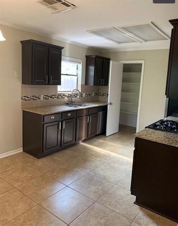 Foto del edificio - 6703 Ashprington Ln