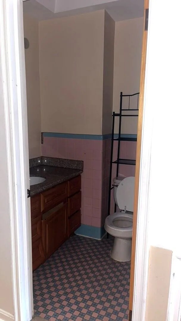Foto del edificio - This 3-Bedroom/1-Bathroom Townhome