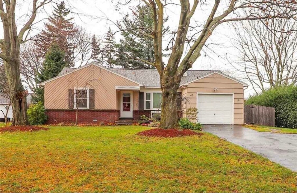 43 W Craig Hill Dr, Rochester, NY 14626 House Rental in Rochester, NY