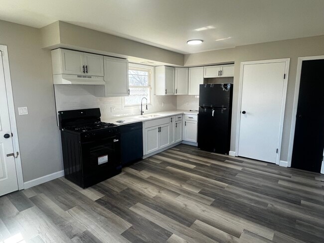 Building Photo - 9652 Johnson St