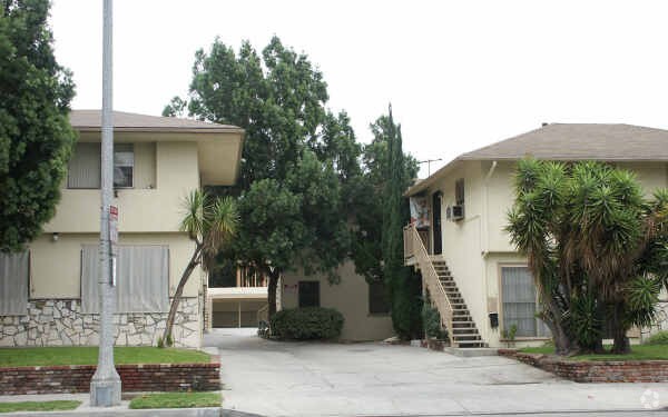 Primary Photo - 960 S Marengo Ave