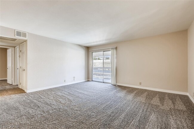 Foto del edificio - 5224 River Glen Dr