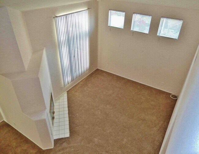 Foto del edificio - 908 N Turner Ave