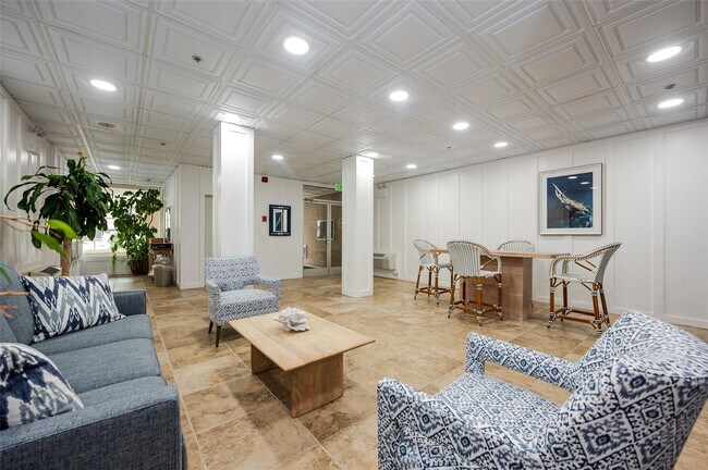 Foto del edificio - 450 W Broadway