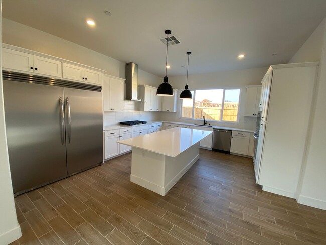 Foto del edificio - Newly Built NW Visalia home coming soon!