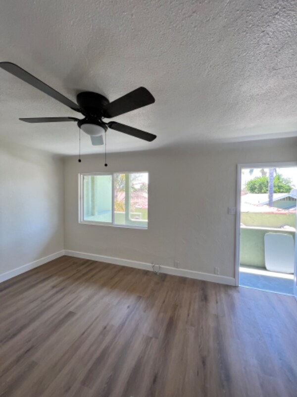 Foto principal - 6220 Marbrisa Ave