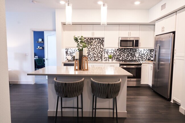 Interior Photo - MARK Riverside