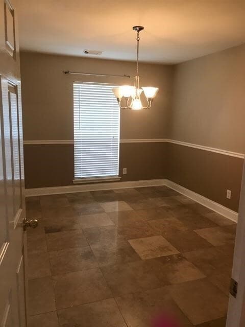 Building Photo - 205 Sharnoll Cir