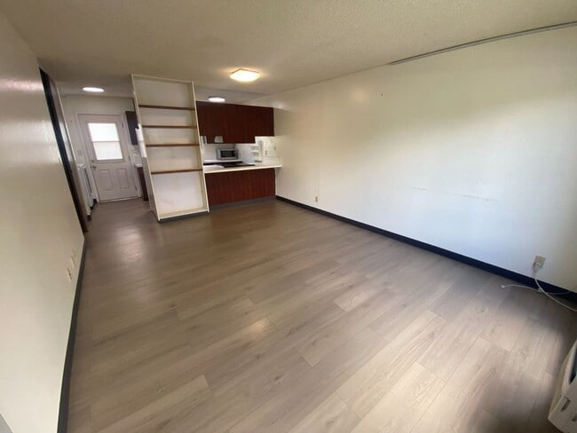 Building Photo - 47-358 Hui Iwa St