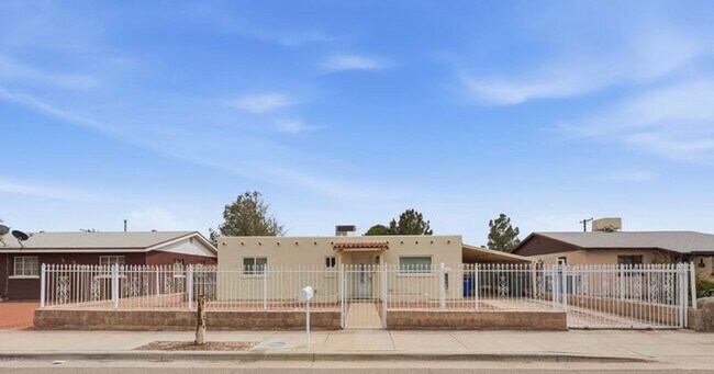 Foto del edificio - Beautifully Renovated Home