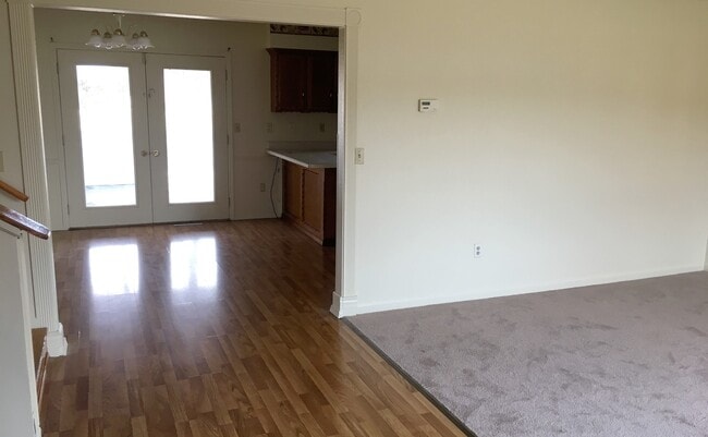 Building Photo - Finished Basement