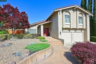 Building Photo - 933 Meadowvale Ct
