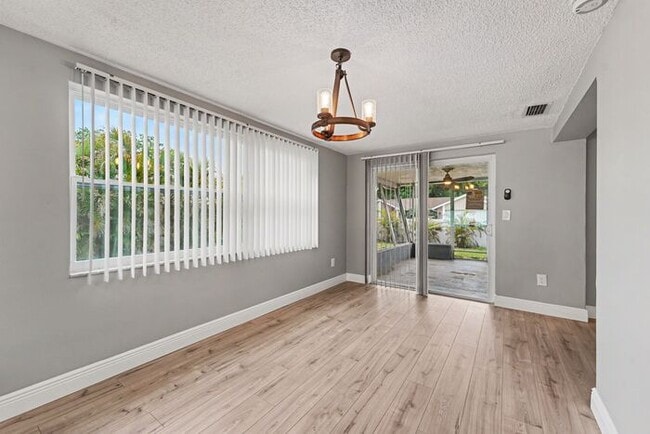 Building Photo - 3528 Rock Royal Dr