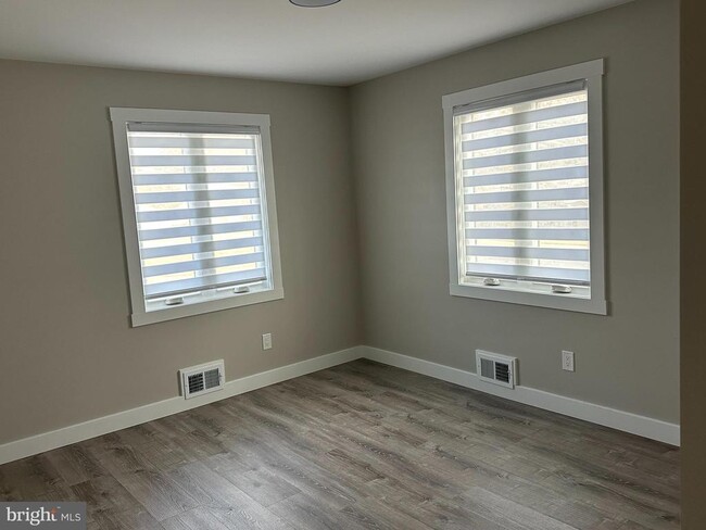 Building Photo - 12 Sanbert Cir