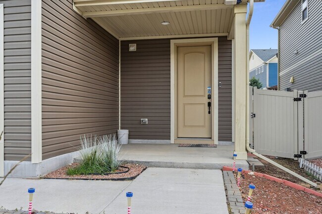 Foto del edificio - 3 Bedroom Single Family in Denver