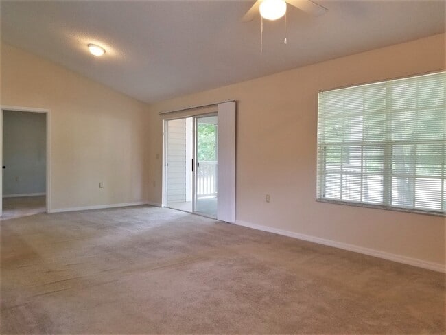 Building Photo - BEAUTIFUL 3BR/2BA IN THE LINKS @ HAILE PLANTATION!