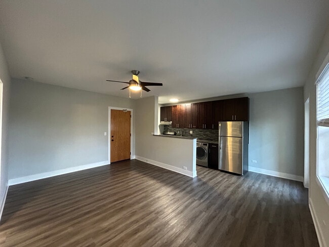 Building Photo - 730 Judson Ave