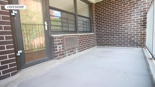 Foto del edificio - 621 Amsterdam Ave