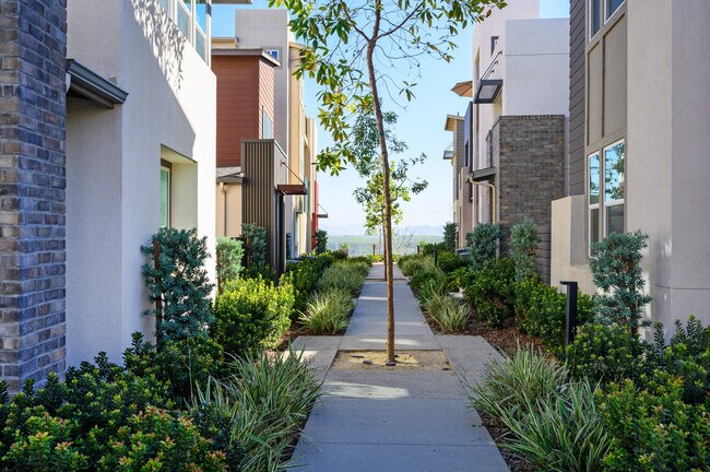 Building Photo - 2298 Element Way