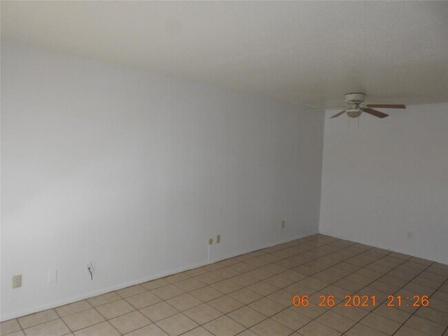 Building Photo - 6405 Westward St
