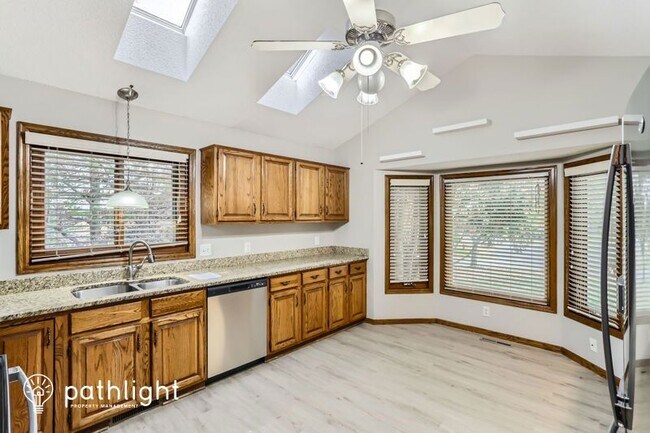 Building Photo - 16549 Imperial Cir