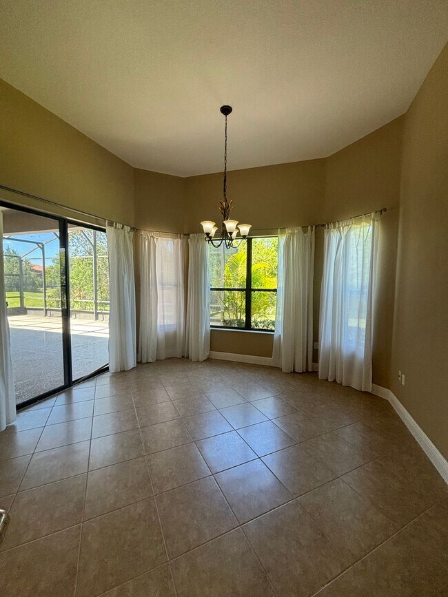 Foto del edificio - Beautiful 4 bedroom 4 and half bath home w...